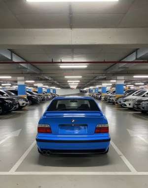 BMW 318i 1992 Bensin lokasi di  , tersedia melalui melalui situs Olx