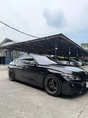 BMW 320i 2014 Bensin lokasi di  , tersedia melalui melalui situs Olx