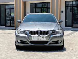 Jual bekas BMW 320i E90 AT 2012, Silver, KM Low,lokasi di  