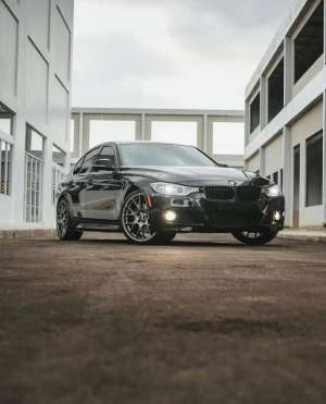 Jual bekas BMW 335i 2012 hitam black 330i 2013 mesin n55 335i 2013 modif mods bu,lokasi di  