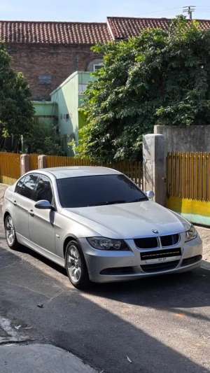 Jual bekas BMW E90 320i 2006,lokasi di  
