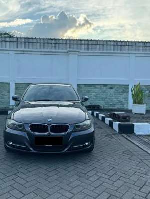 Jual bekas BMW E90 LCI idrve dp 70jt,lokasi di Surabaya Kota