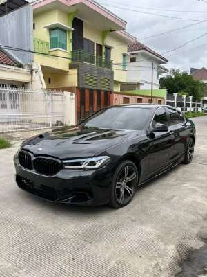 BMW Seri 5 528i 2012 Upgrade Bodykit 2022 lokasi di  , tersedia melalui melalui situs Olx