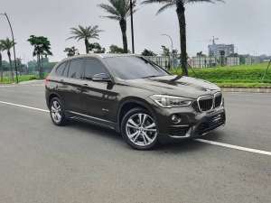 Jual bekas BMW X1 SDRIVE18I 1.5 TURBO 2016 LOW ODOGLA200 A200,lokasi di Tangerang Selatan Kota