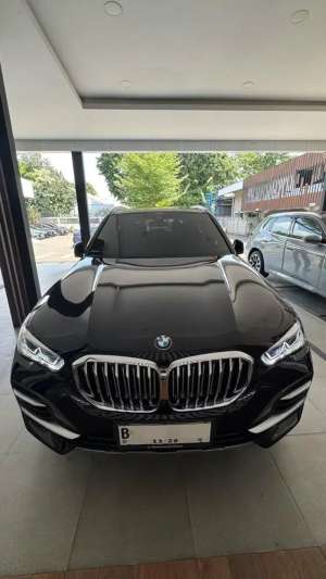 BMW X5 xDrive40 2023 lokasi di  , tersedia melalui melalui situs Olx