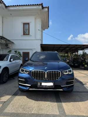 Bmw x5 xdrive40i xline AT bensin 2022 lokasi di  , tersedia melalui melalui situs Olx