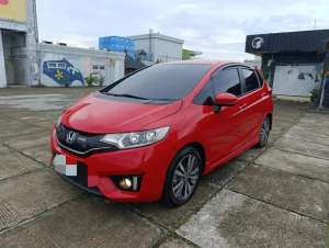 Jual bekas Cakep Km70rb tdp28jt HONDA JAZZ RS CVT 2015,lokasi di Jakarta Timur