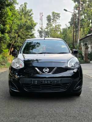 Jual bekas CASHKREDIT SAMA nissan march 2015 AT istimewa,lokasi di  
