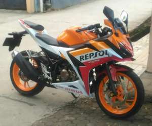 Jual bekas CBR 150 R Repsol Edition,lokasi di Depok Kota