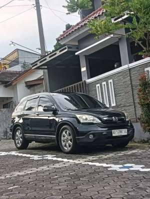 CRV Banyumanik 2009 lokasi di  , tersedia melalui melalui situs Olx