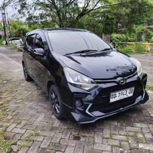 Daihatsu Ayla 1.0 MT lokasi di  , tersedia melalui melalui situs Olx