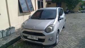 Daihatsu Ayla 2015 Bensin lokasi di  , tersedia melalui melalui situs Olx