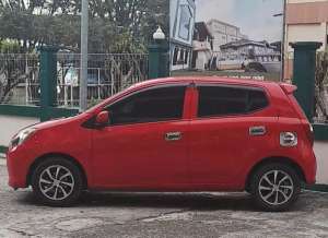 Daihatsu Ayla Matic 2016 lokasi di  , tersedia melalui melalui situs Olx