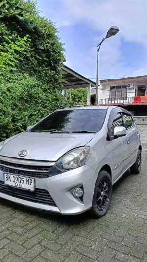 Jual bekas DAIHATSU AYLA X DELUXE MT 2015,lokasi di  