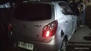 Jual bekas Daihatsu Ayla X elegant MT 2014 mesin joos,lokasi di Jakarta Selatan