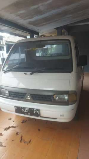 Daihatsu Charade 1995 Bensin lokasi di  , tersedia melalui melalui situs Olx