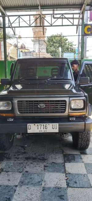 Daihatsu FEROZA lokasi di  , tersedia melalui melalui situs Olx