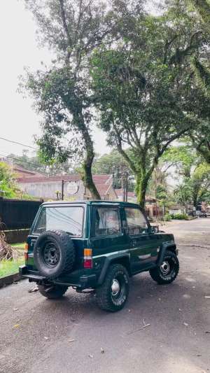 Daihatsu Feroza 1994 lokasi di  , tersedia melalui melalui situs Olx