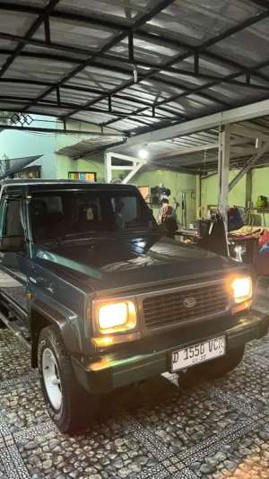 Daihatsu Feroza megatop lokasi di  , tersedia melalui melalui situs Olx