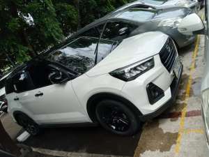Daihatsu Rocky 2023 Bensin lokasi di  , tersedia melalui melalui situs Olx