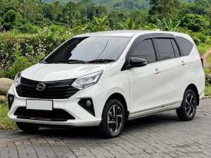 Jual bekas Daihatsu Sigra R 1 2 AT km 10 Rb istimewa,lokasi di Surabaya Kota