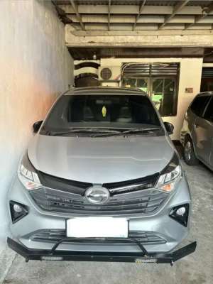 Jual bekas Daihatsu sigra type R manual,lokasi di  