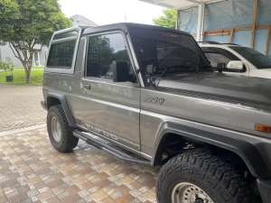 Daihatsu Taft Rocky 1993 lokasi di  , tersedia melalui melalui situs Olx