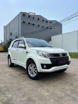 Jual bekas Daihatsu Terios 1.5 R 2015 AutomaticPutih Metalik,lokasi di Tangerang Kab.