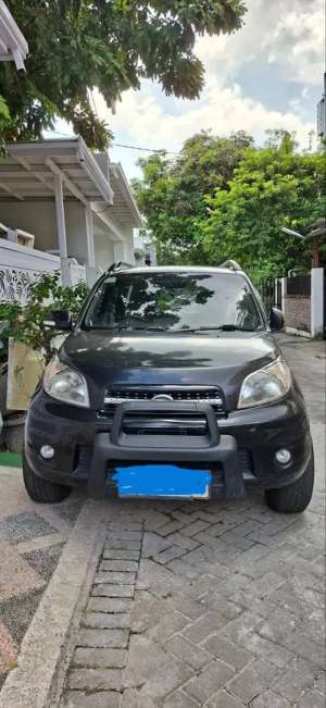 daihatsu terios matic 2011 lokasi di  , tersedia melalui melalui situs Olx