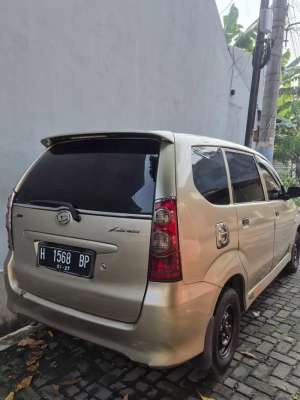 Daihatsu Xenia 2005 Bensin lokasi di  , tersedia melalui melalui situs Olx