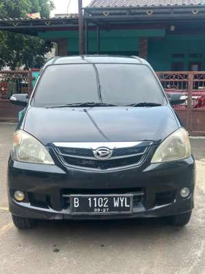 Daihatsu Xenia 2011 Bensin lokasi di  , tersedia melalui melalui situs Olx