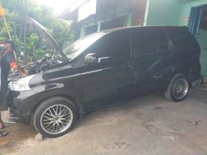 Daihatsu Xenia 2018 Bensin lokasi di  , tersedia melalui melalui situs Olx
