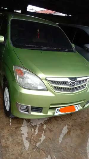 Daihatsu Xenia Li 1.0 lokasi di  , tersedia melalui melalui situs Olx