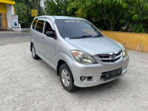 Daihatsu Xenia xi 2007 platAG Lilis mobil bekas sekoto kediri lokasi di  , tersedia melalui melalui situs Olx