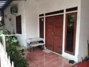 Di jual cepatrumah 2 lantai di serua lokasi di Tangerang Selatan Kota, tersedia melalui melalui situs Olx