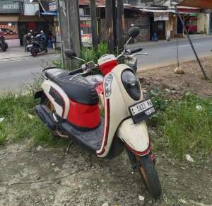 Jual bekas Di jual motor scoopy 2013,lokasi di  