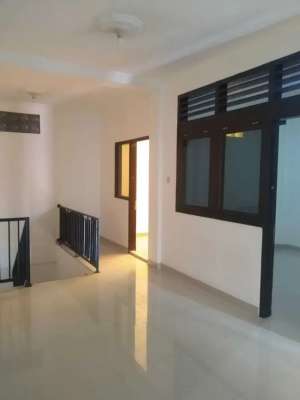 Di Jual Rumah Murah Di Kavling DKI pondok kelapa jakarta timur lokasi di Bekasi Kota, tersedia melalui melalui situs Olx