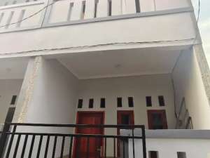 Di jual rumah paling bagus paling murah dj kayu manis jakarta timur lokasi di Jakarta Timur, tersedia melalui melalui situs Olx