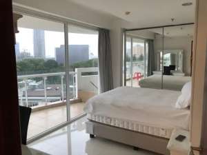 Di Sewakan Apartemen MewahThe Royale Springhill Residence Kemayoran lokasi di Jakarta Pusat, tersedia melalui melalui situs Olx