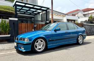 Jual bekas Dijual cepat Bmw e36 320 LE estoril bluecollector item,lokasi di  
