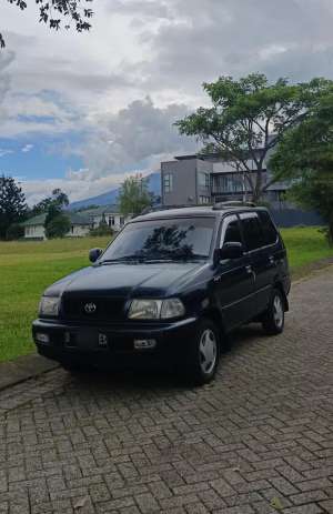 Dijual Cepat Kijang 2000 Bensin lokasi di  , tersedia melalui melalui situs Olx
