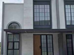 Dijual Cepat Rumah Siap Huni American Style Di Grand Duta City lokasi di Bekasi Kota, tersedia melalui melalui situs Olx
