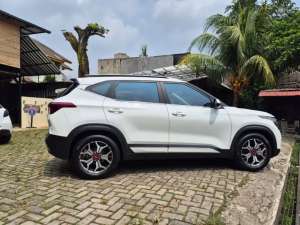 Dijual Kia Seltoz diesel lokasi di  , tersedia melalui melalui situs Olx