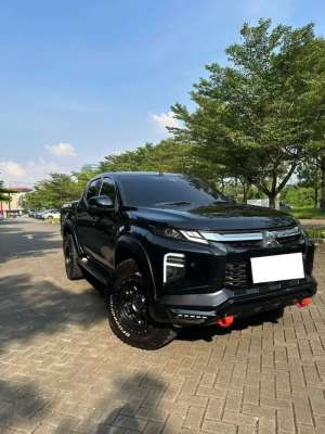 Jual bekas Dijual - Mitsubishi Triton Ultimate Facelift 2020,lokasi di Tangerang Selatan Kota