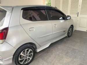 Dijual mobil toyota agya lokasi di  , tersedia melalui melalui situs Olx