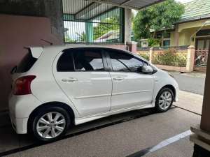 Jual bekas Dijual mobil Yaris Manual Tahun 2013 tipe TRD Sportivo,lokasi di  