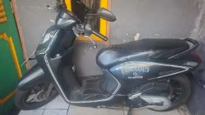 Dijual motor matic Honda Genio lokasi di  , tersedia melalui melalui situs Olx
