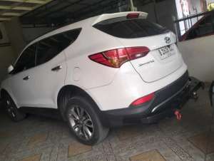 Dijual murahBU segera Hyundai santafee 2014 lokasi di  , tersedia melalui melalui situs Olx