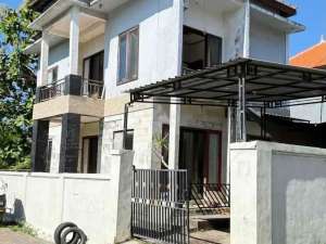 Dijual Murah Rumah 2 Lantai Butuh Renovasi di Jimbaran Bali lokasi di Kab. Badung, tersedia melalui melalui situs Olx