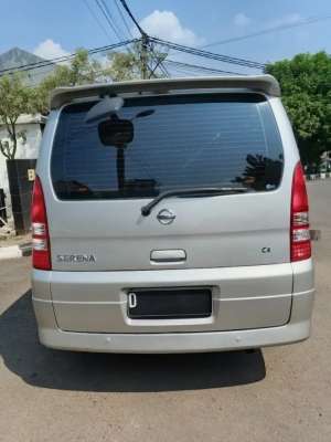 Jual bekas DiJual Nissan Serena CT 2012 C24,lokasi di Depok Kota